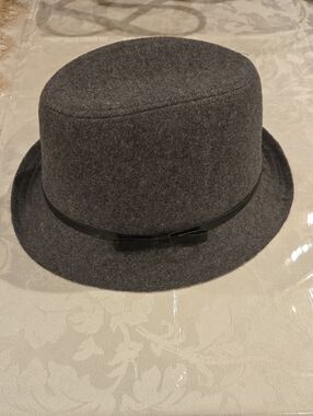 Gray Wool Felt Fedora with Black Trim